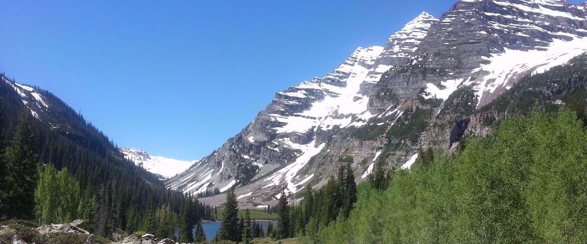 beautiful snow capped mountains in colorado rockies