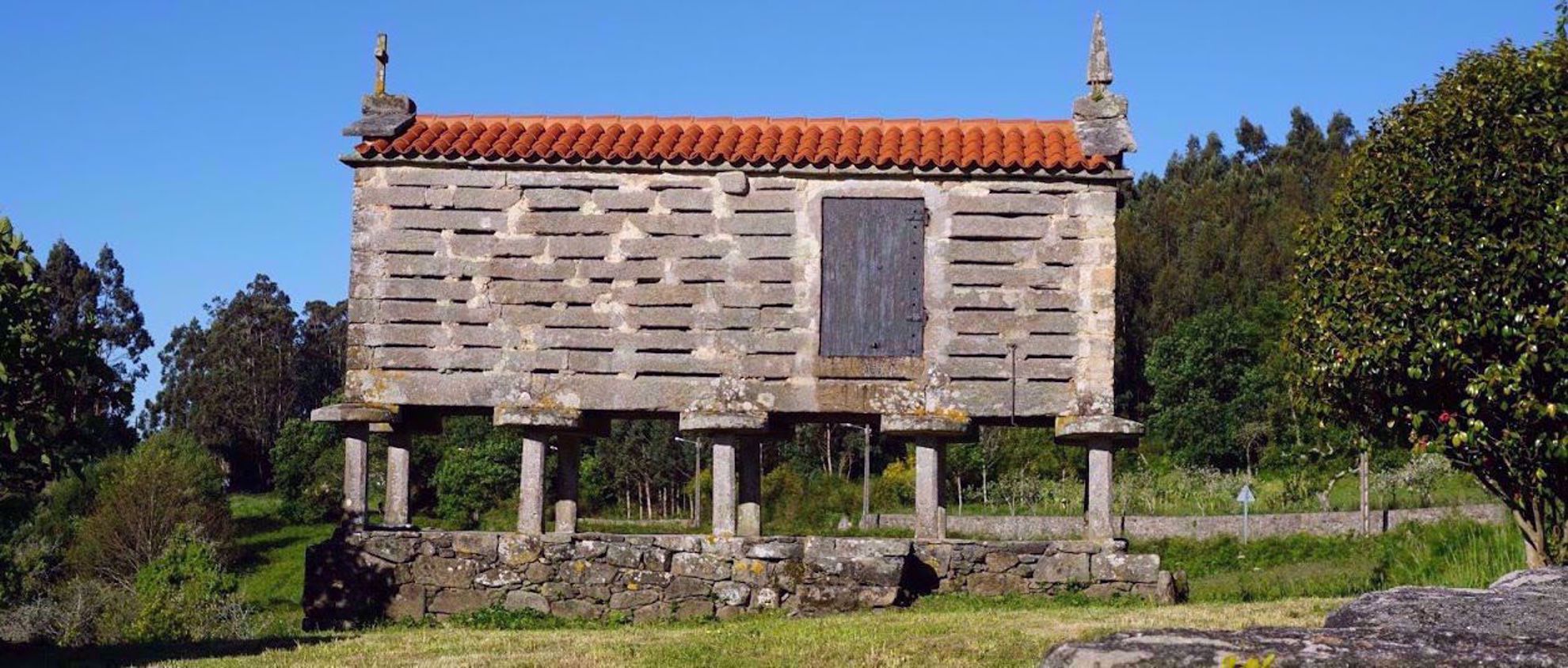 Corncrib - Horreo Old Spanish corncrib on camino de santiago