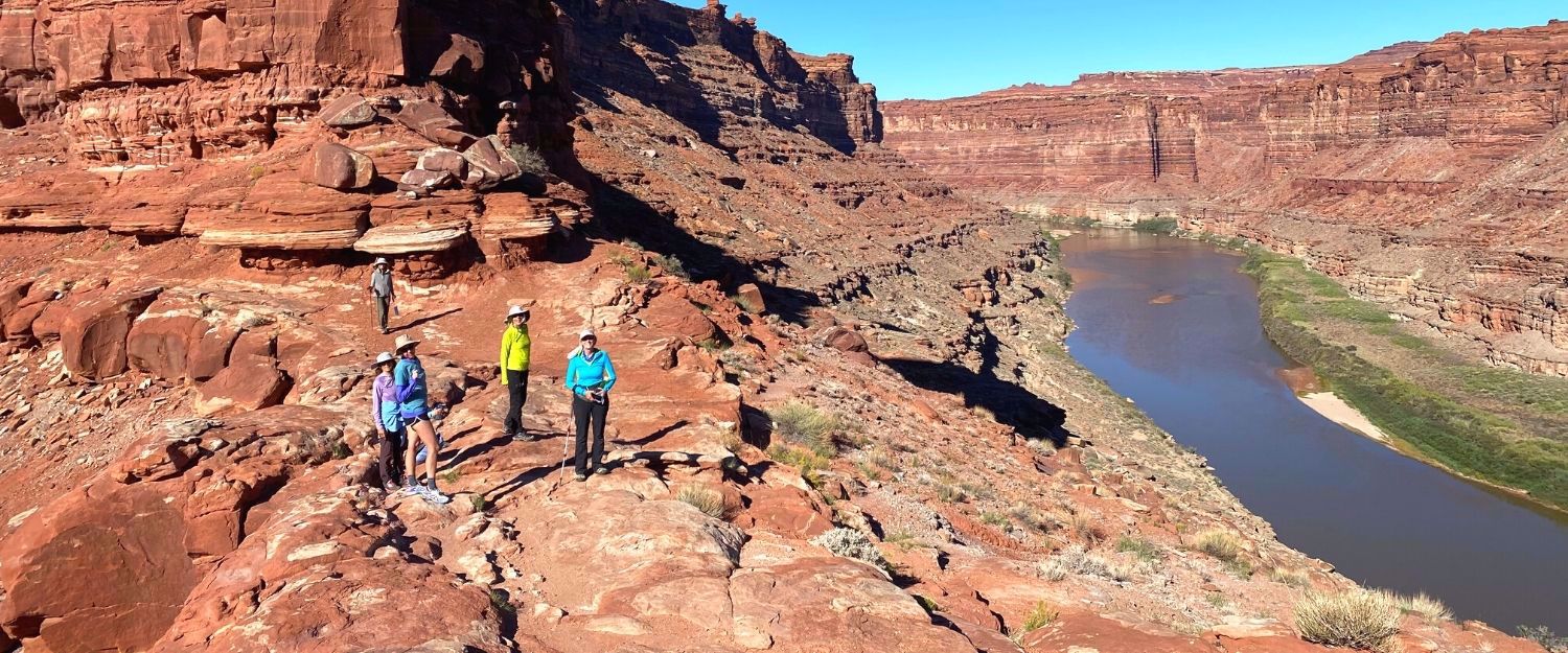 hiking in cataract canyon