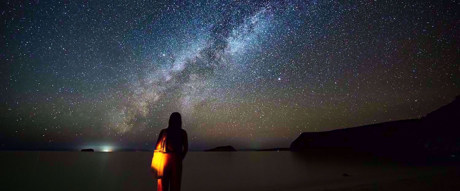 women's travel to the coast of baja