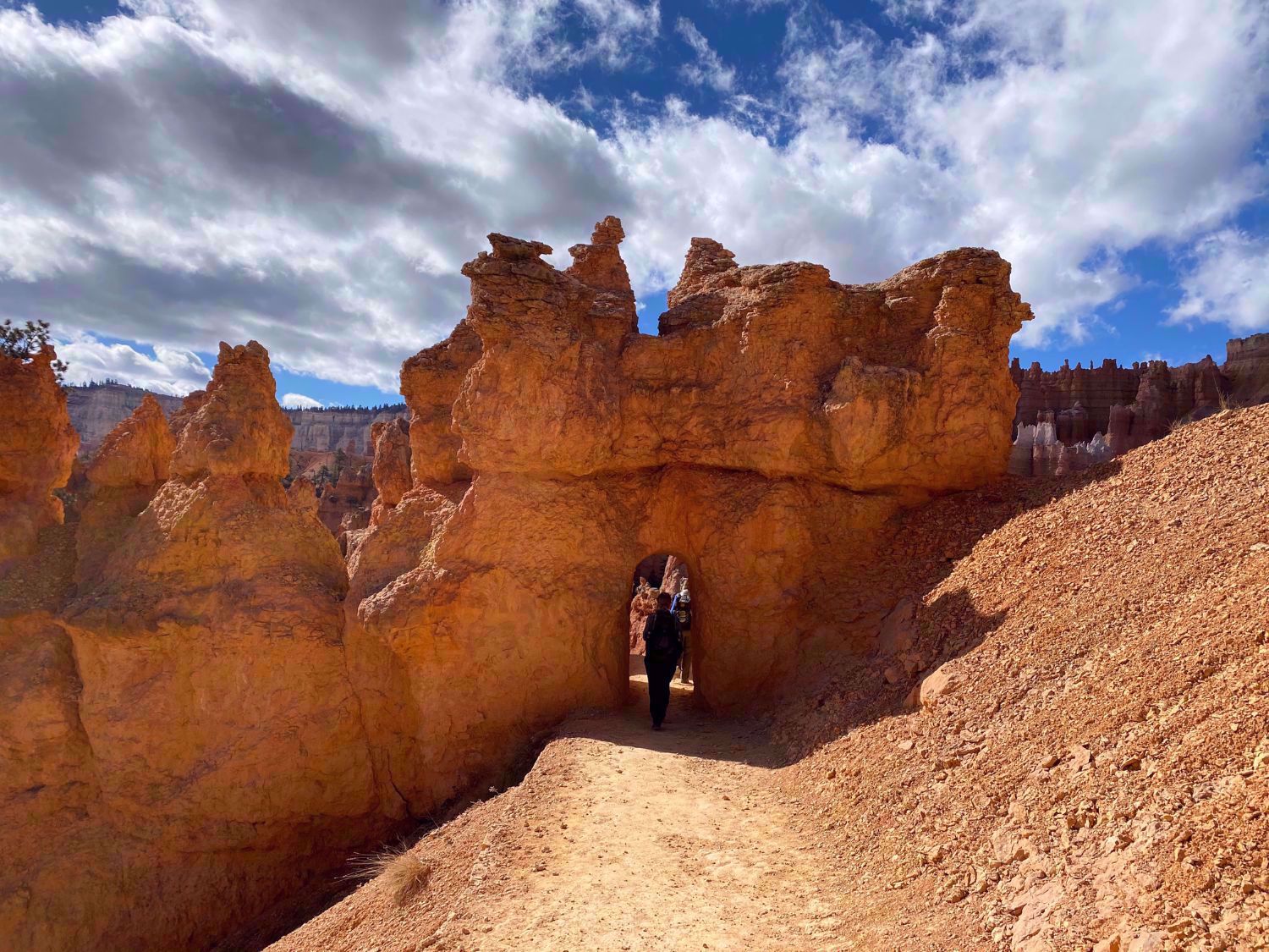 Bryce Canyon National Park Utah Scenic Arch Tunnel Peakaboo Loop