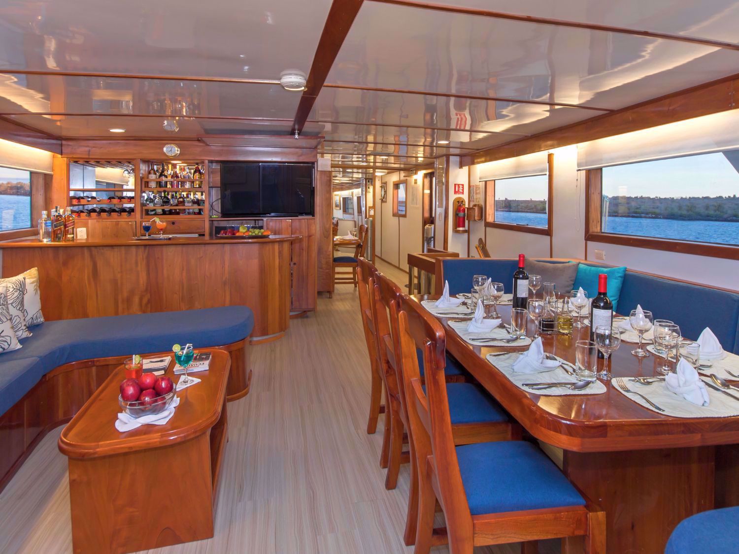 Galapagos Islands Yaht Tour