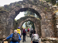 HIKI archway stone walk HIKI archway stone walk