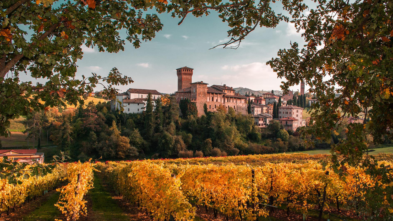 Heart of Emilia-Romagna: Hiking and Culture in Northern Italy