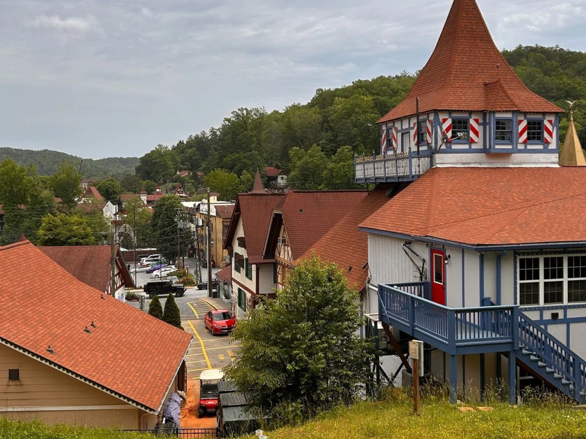 Picture of Waterfalls, Wildflowers, and Wineries