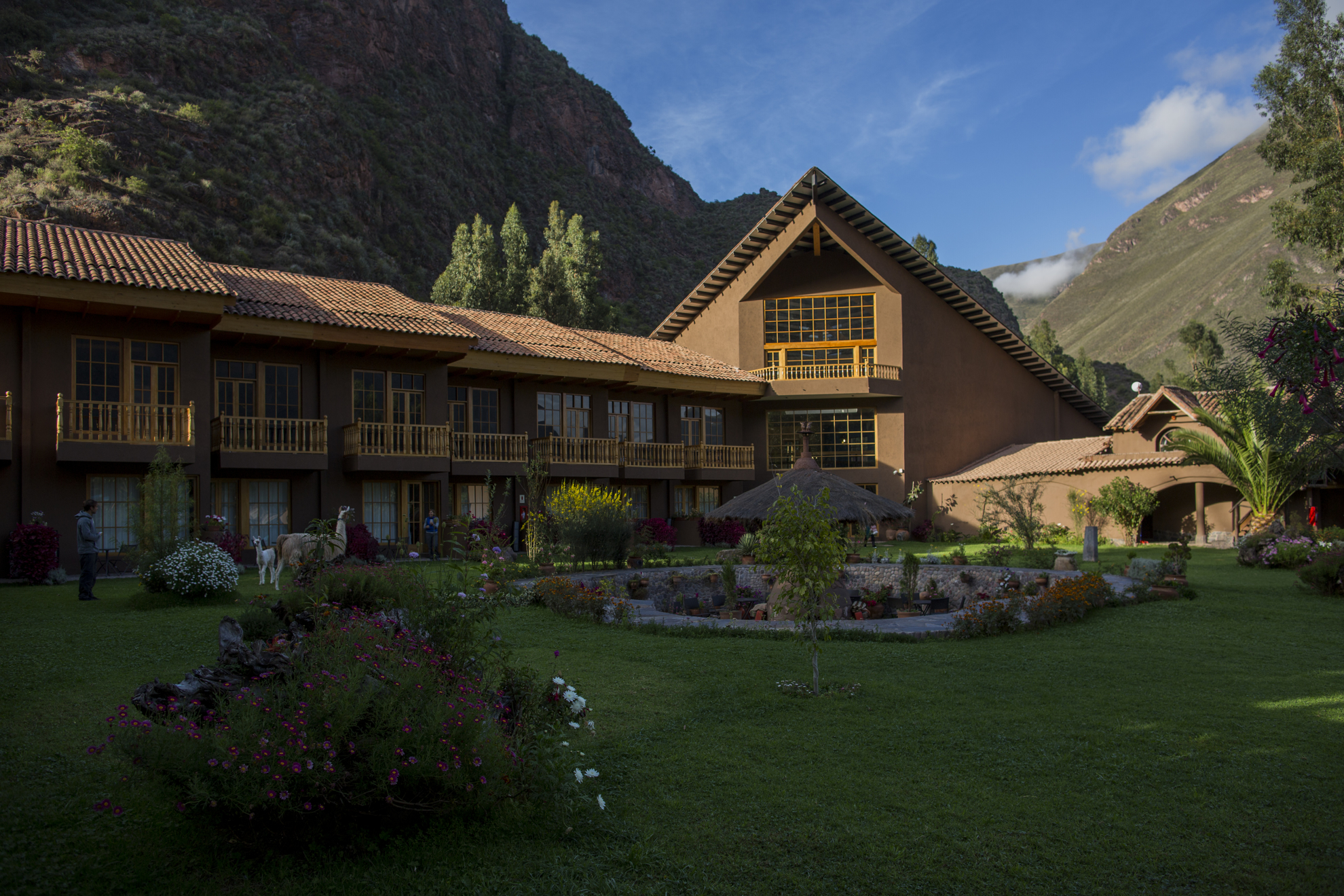 Picture of Peruvian Culture: Lares and the Lost City